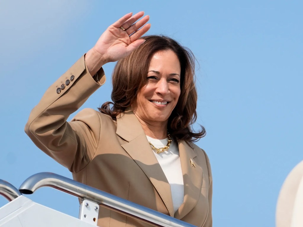 Los Republicanos buscan como “atacar” a Kamala Harris, que se concentra en la&nbsp;campaña