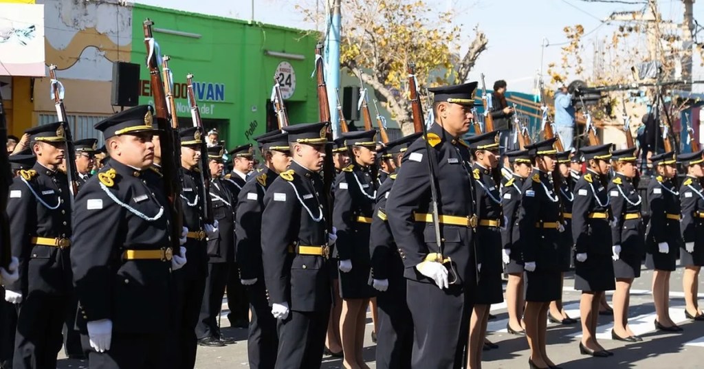 San juan oficializa 888 ascensos en la policía para fortalecer la fuerza de&nbsp;seguridad