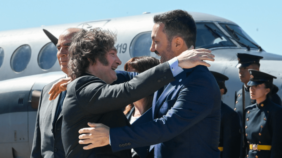 Petri: “Junto a Javier Milei, trabajamos para que las Fuerzas Armadas cuenten con los medios necesarios para cumplir su&nbsp;misión”