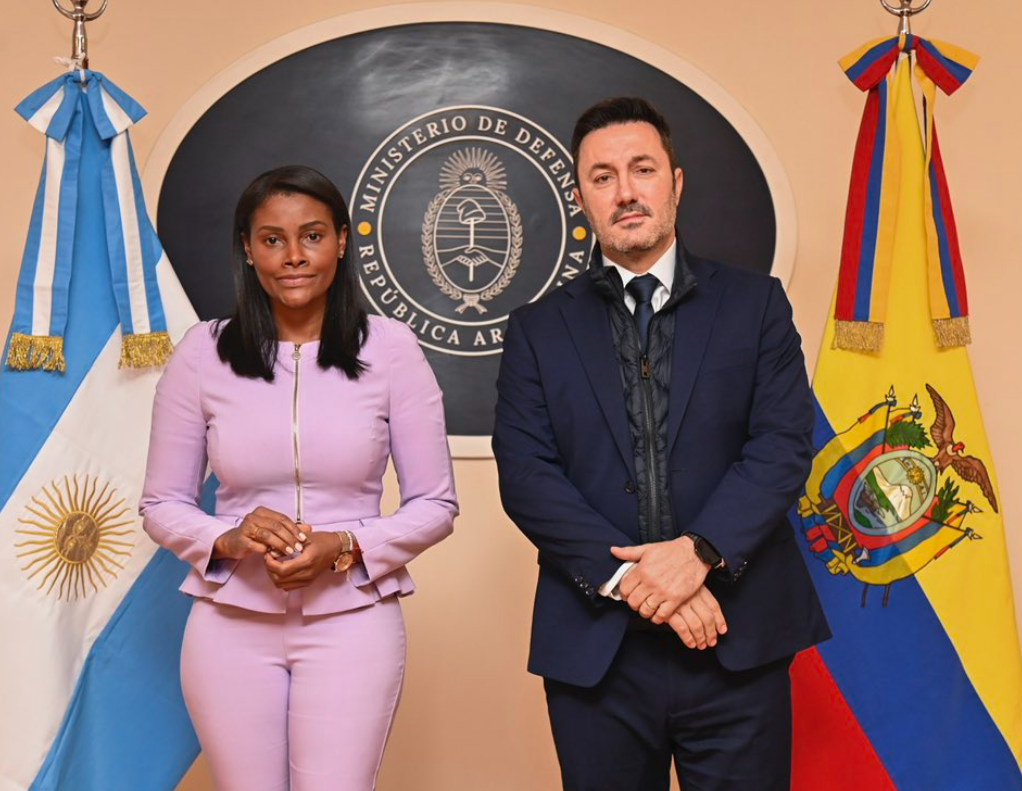 Luis Petri recibió a la nueva Embajadora de Ecuador para avanzar en un trabajo conjunto en materia de&nbsp;defensa