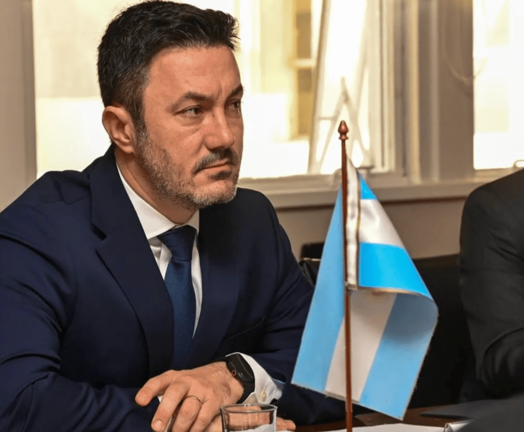 Petri celebra la aprobación de la ley de Modernización Laboral tras impulsarla desde el Congreso