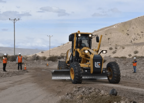 Vicuña rescindió contrato a la UTE que construía el camino minero en San Juan por demoras en la obra