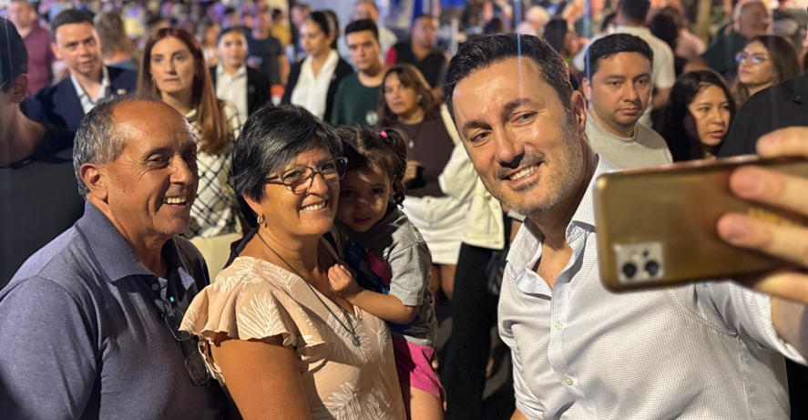 Luis Petri sobre sus recorridas por toda Mendoza: “La mejor manera de saber què necesita la gente es estar a su lado y&nbsp;escucharla”
