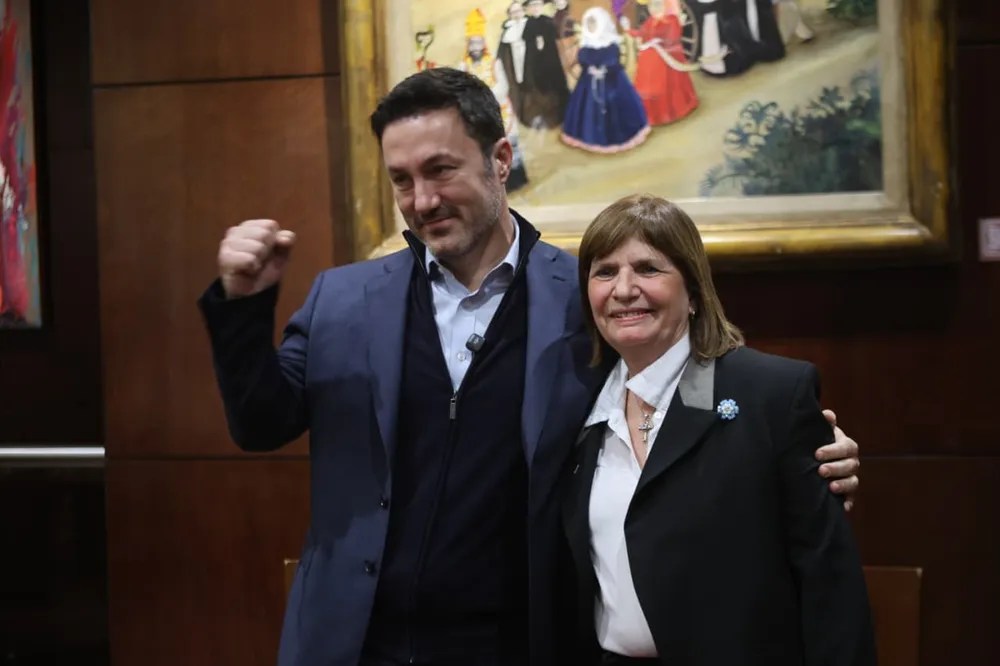 Milei celebró el apoyo de Bullrich a Petri y reforzó su respaldo al&nbsp;mendocino