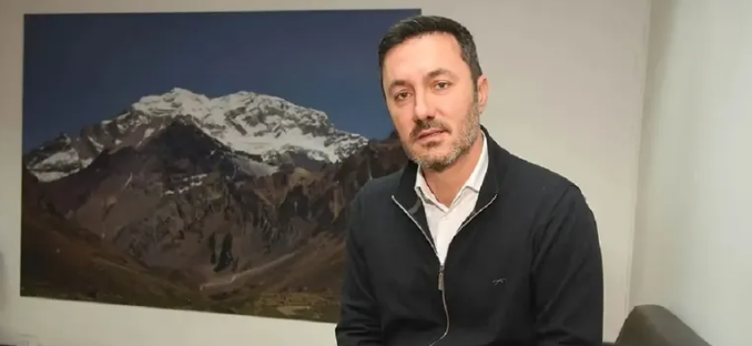 Petri destacó la historia de un médico que eligió quedarse y transformar Lavalle: «Estar cerca, escuchar y comprometerse también puede cambiar la realidad»