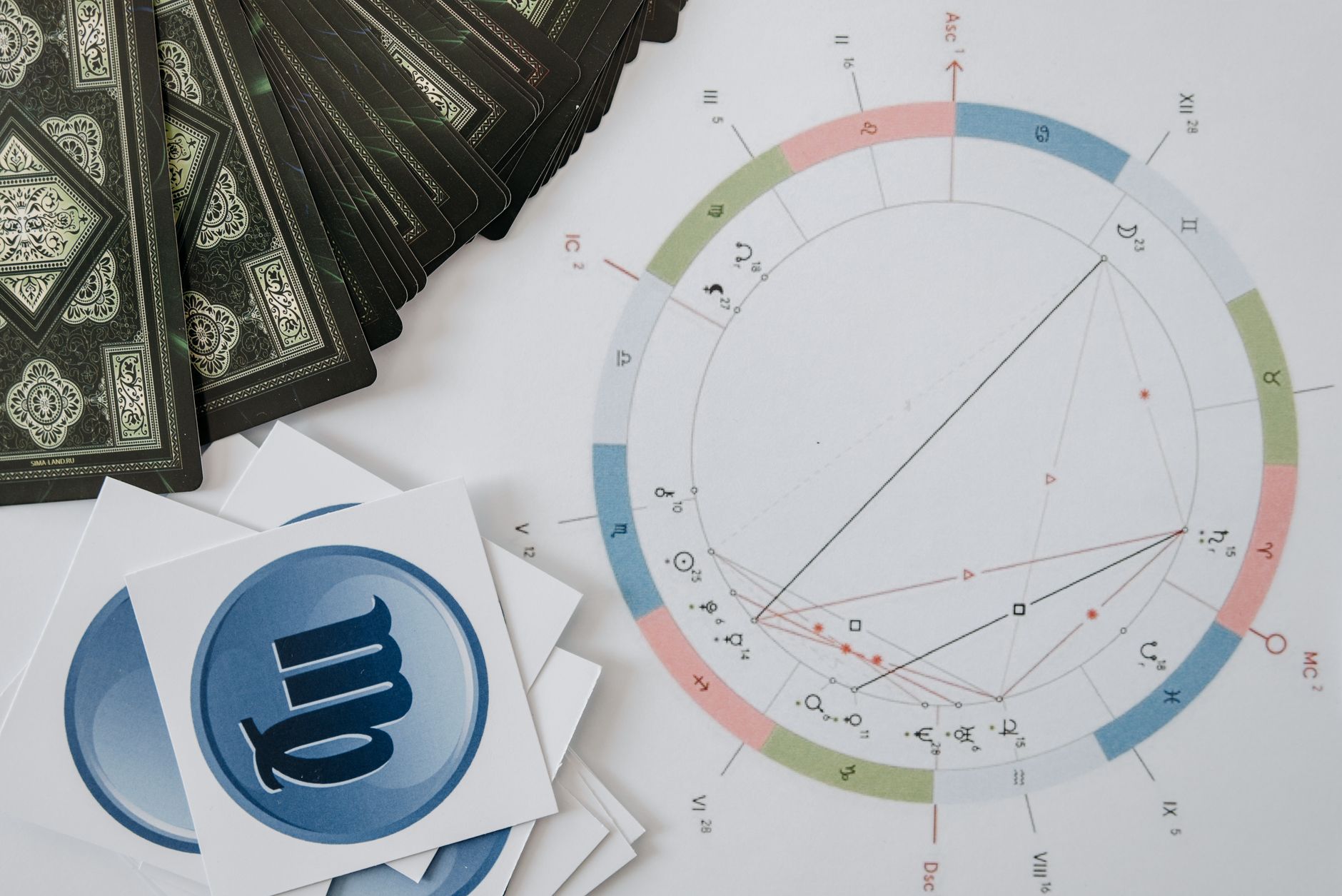 Horóscopo del lunes: qué signo está listo para cerrar acuerdos y suavizar conflictos