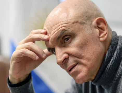 Procesaron a Espert por lavado de dinero y le prohibieron salir del país